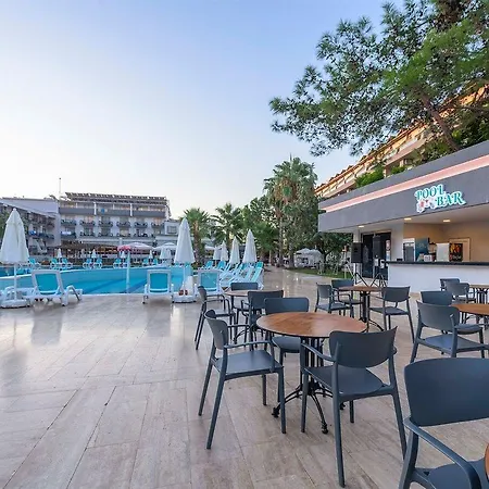 Hotel Armas Garden 4*
