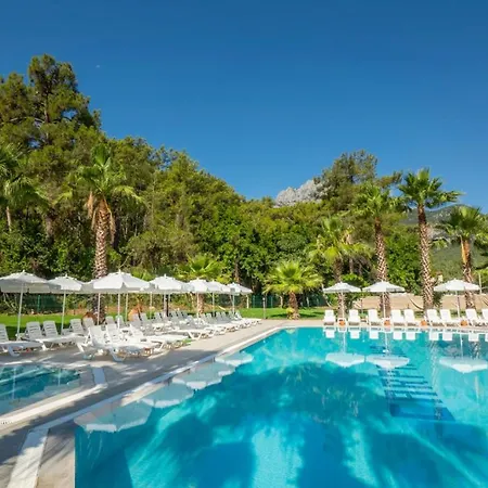 Armas Garden Hotel