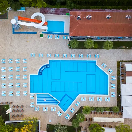 Armas Garden 4*