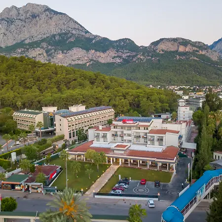 Hotel Armas Garden
