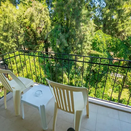 Armas Garden Kemer