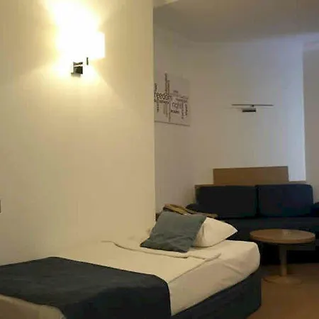 Hotel Armas Garden